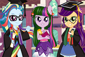 С��Ů���ı�ҵ��